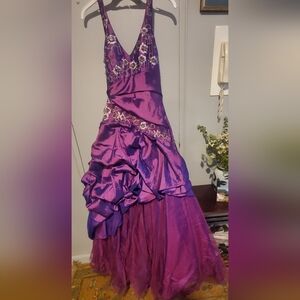 Purple halter gown size 6